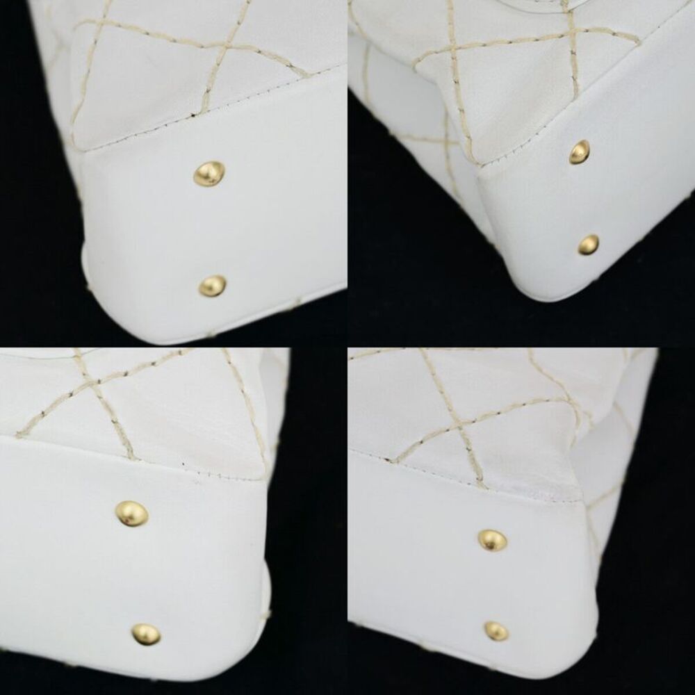 Chanel Wild Stitch White Leather Shoulder Bag (Pre-Owned) - Picture 9 of 12